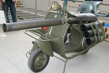 Khám phá Vespa 150 TAP vũ khí độc lạ của quân đội Pháp