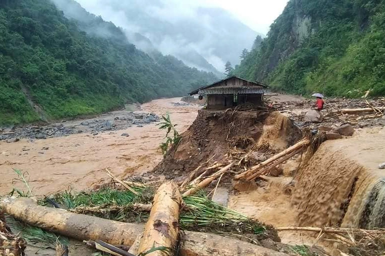 Mưa lũ khiến huyện Mù Cang Chải mất điện, 1 xã bị cô lập