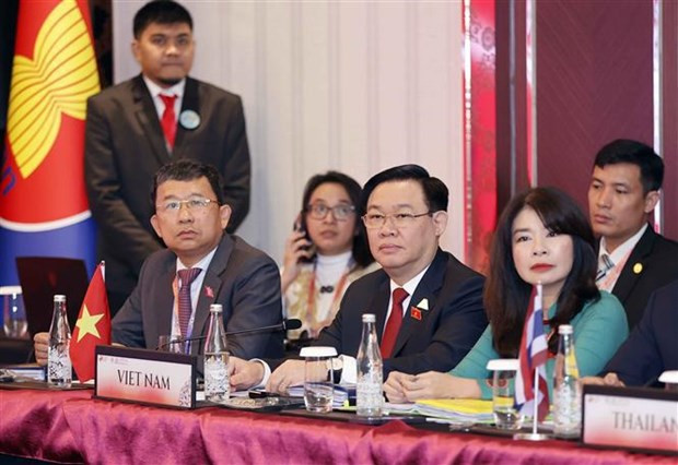 NA chairman attends AIPA Executive Commitee meeting hinh anh 1