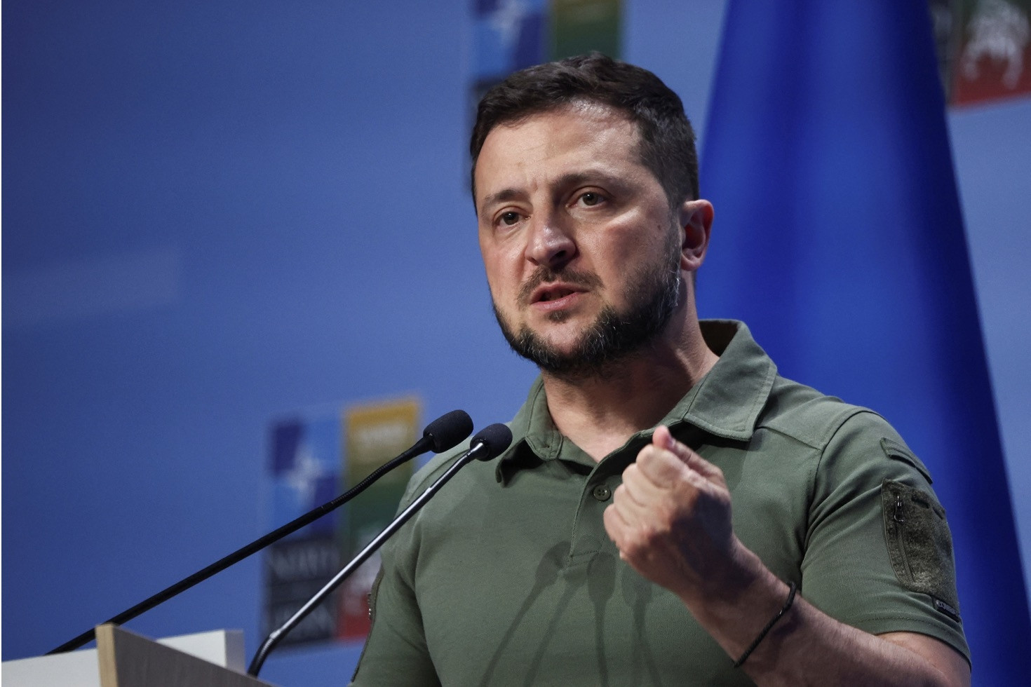 Ukraine bắt một phụ nữ âm mưu ám sát Tổng thống Zelensky