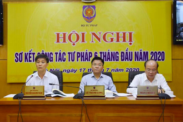 Vẫn còn tình trạng quân xanh, quân đỏ trong đấu giá tài sản