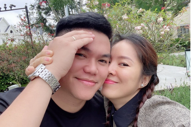 Lê Phương sau đổ vỡ: Được chồng kém 7 tuổi cưng chiều, yêu thương con riêng
