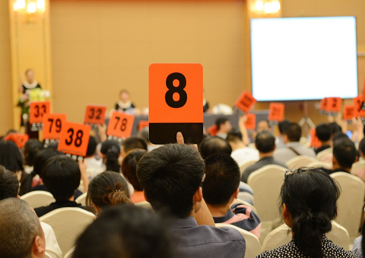 Đề xuất cấm người trong gia đình tham gia đấu giá cùng một tài sản