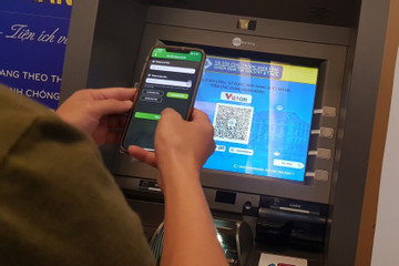Rút tiền liên ngân hàng trong ATM không cần thẻ