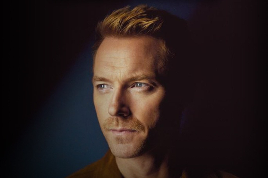 Ca sĩ Ronan Keating nhóm Boyzone biểu diễn tại Hà Nội