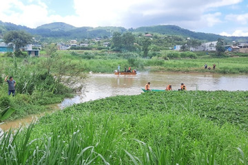 Bé trai 7 tuổi bị nước cuốn tử vong khi bơi qua sông ở Lâm Đồng