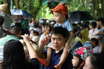 Hàng nghìn người đổ về Thảo Cầm Viên chơi lễ Quốc khánh