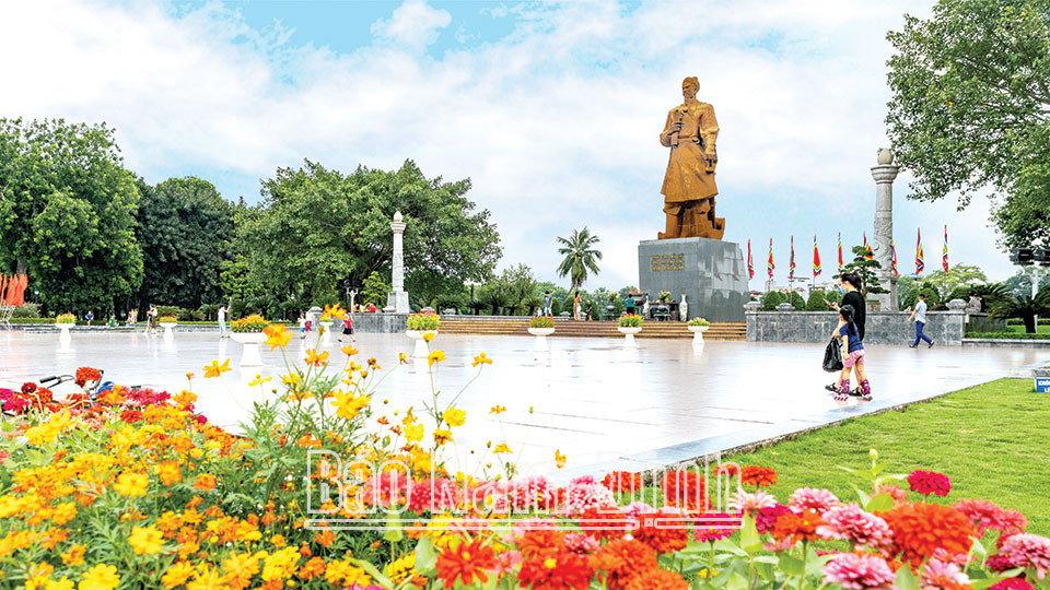 Nam Định rực rỡ cờ hoa
chào mừng ngày Quốc khánh