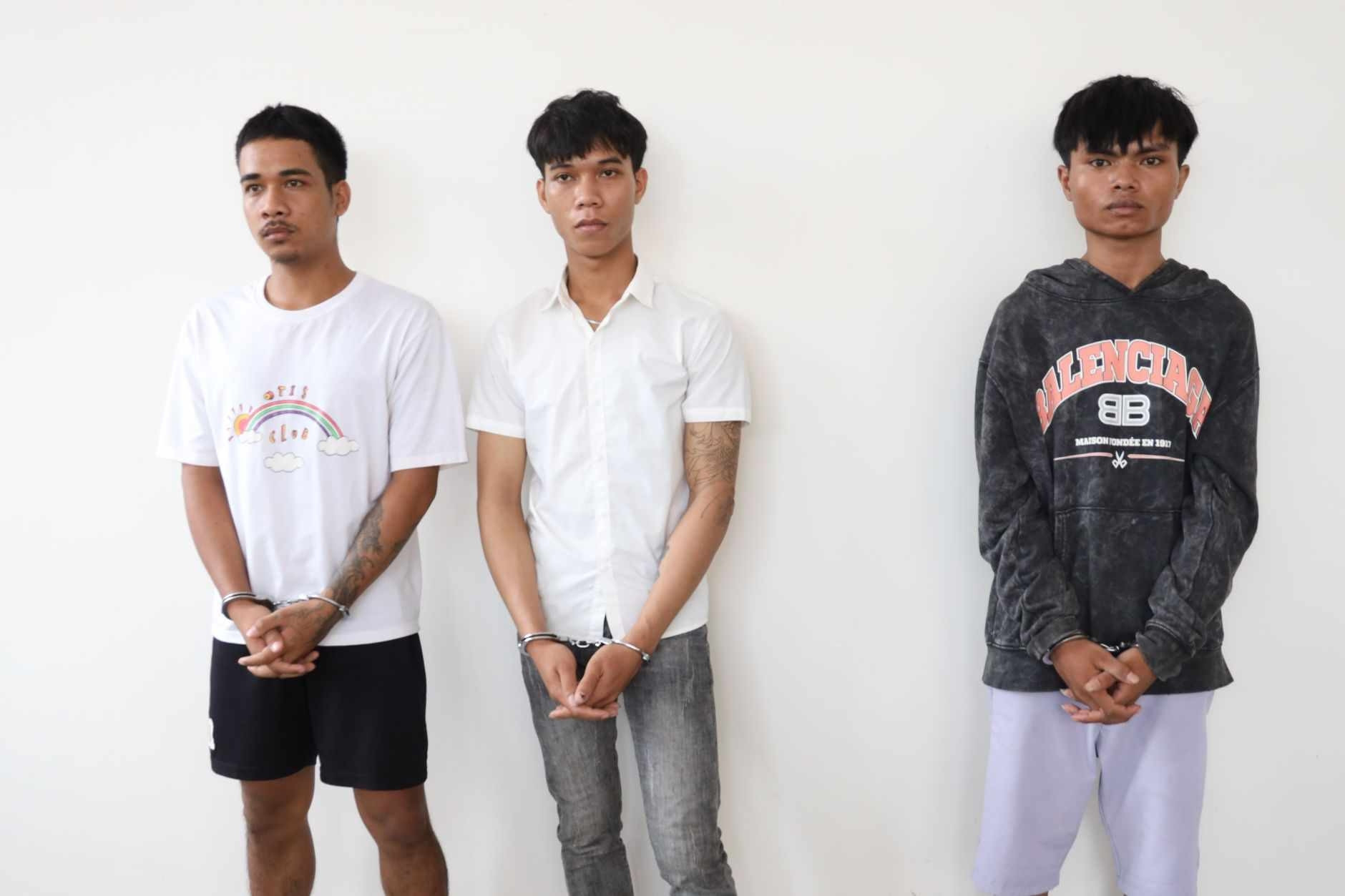 Tạm giữ nhóm thanh niên dùng súng cướp ngân hàng ở Tây Ninh