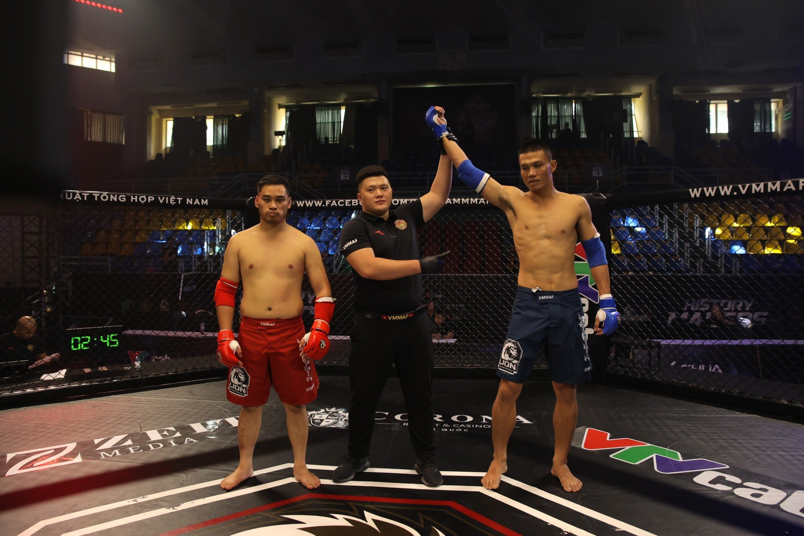 Á quân tán thủ thế giới thắng knock-out nhanh nhất giải MMA Việt Nam