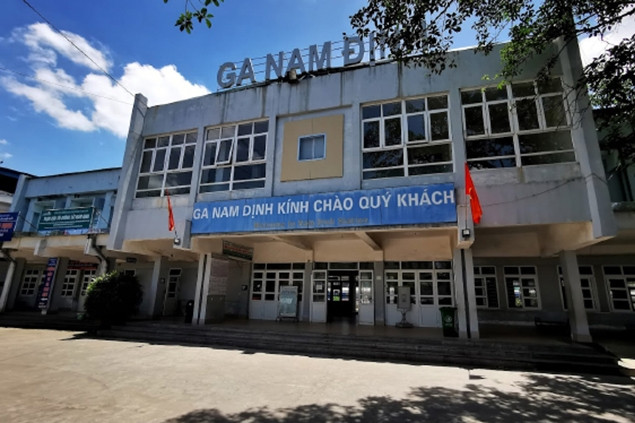 'Lẹ lên Giỏi, tàu sắp chạy rồi'