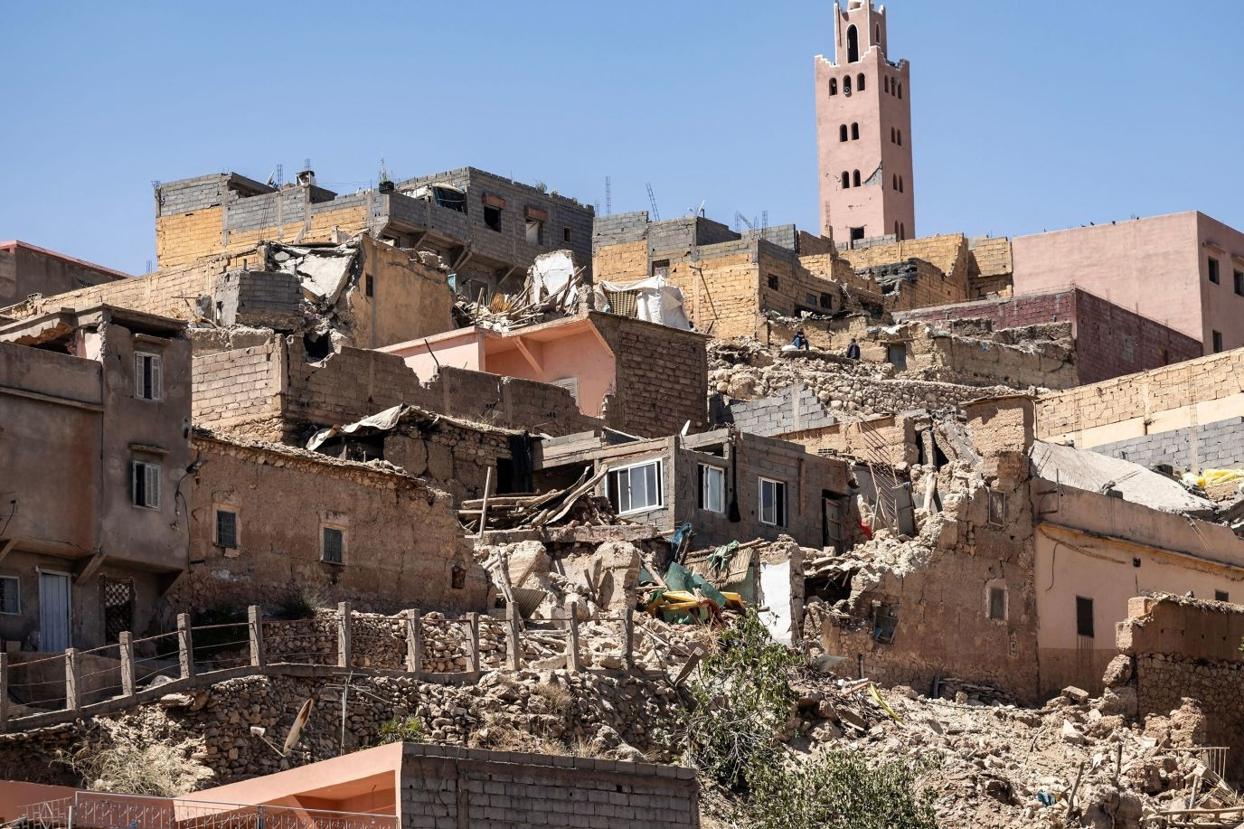 Maroc bắt đầu để tang toàn quốc, nỗ lực tìm kiếm người sống sót sau động đất