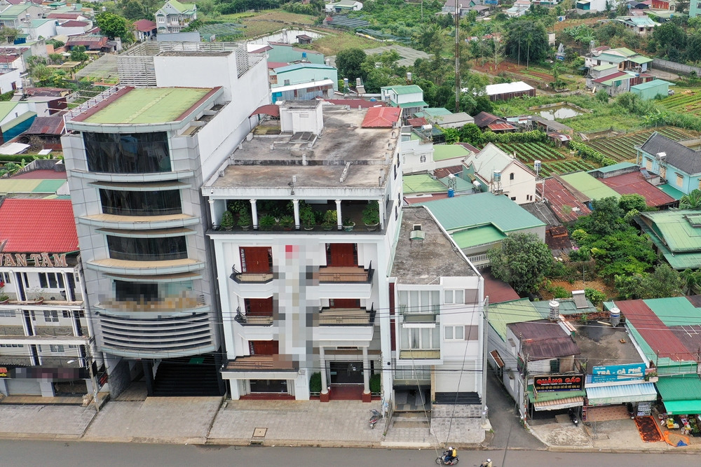 Tạm hoãn xuất cảnh 2 nữ lãnh đạo hãng trà nổi tiếng ở thành phố Bảo Lộc