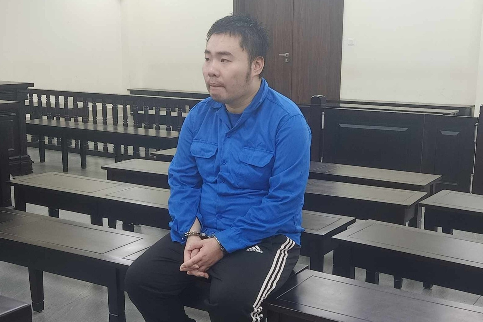 Phạt tù gã đàn ông tấn công hàng loạt phụ nữ trên phố Hà Nội vì… 'hận'