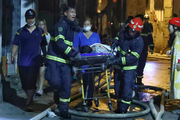 Cháy chung cư mini ở Hà Nội, khoảng 40 người thương vong