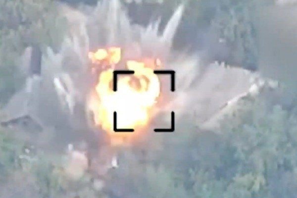 Ukraine tập kích căn cứ UAV, Nga cảnh báo hậu quả nếu Kiev trì hoãn đàm phán