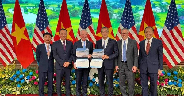 US$ billion deals signed during President Biden's visit to Vietnam