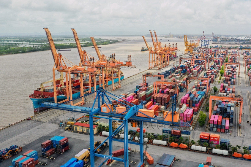 VN warned its logistics industry may lag behind Laos, Cambodia