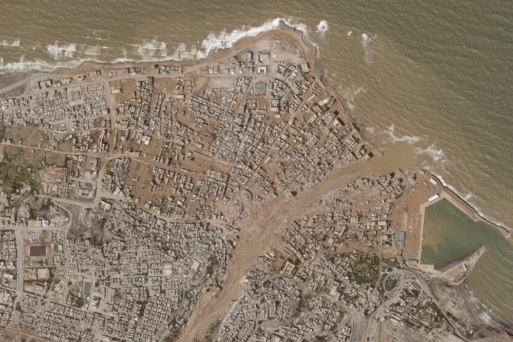 Thành phố Libya qua ảnh vệ tinh trước và sau thảm họa vỡ đập