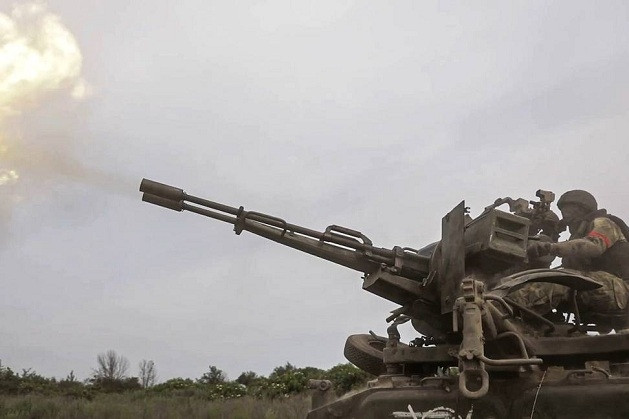Ukraine tập kích 2 tỉnh biên giới Nga, nghi dùng tên lửa Anh tấn công Sevastopol