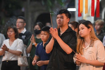 Lễ cầu nguyện cho các nạn nhân trong vụ cháy chung cư mini tại Hà Nội