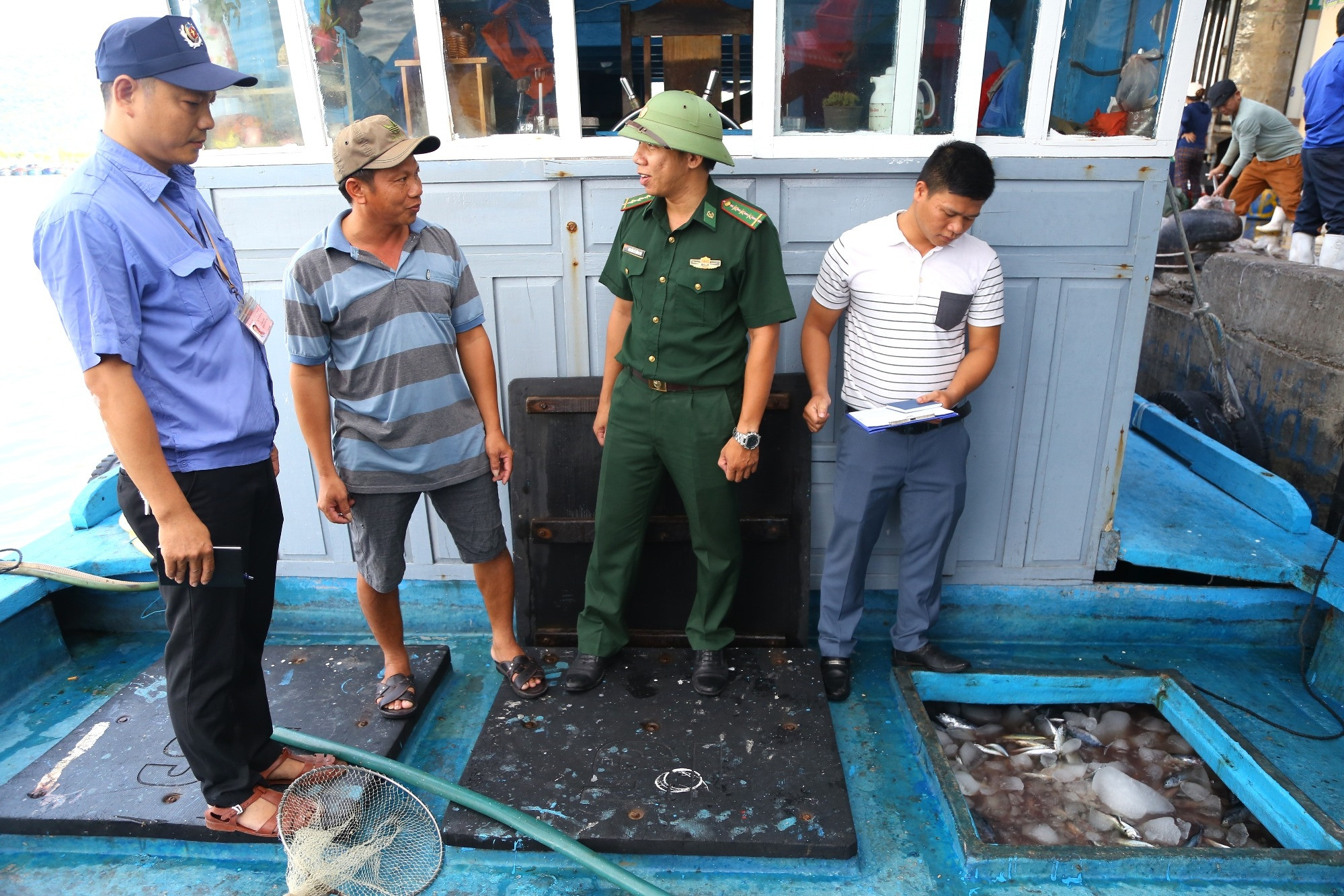 Tập trung gỡ 'thẻ vàng' IUU, các tỉnh miền Trung tăng cường kiểm soát tàu cá