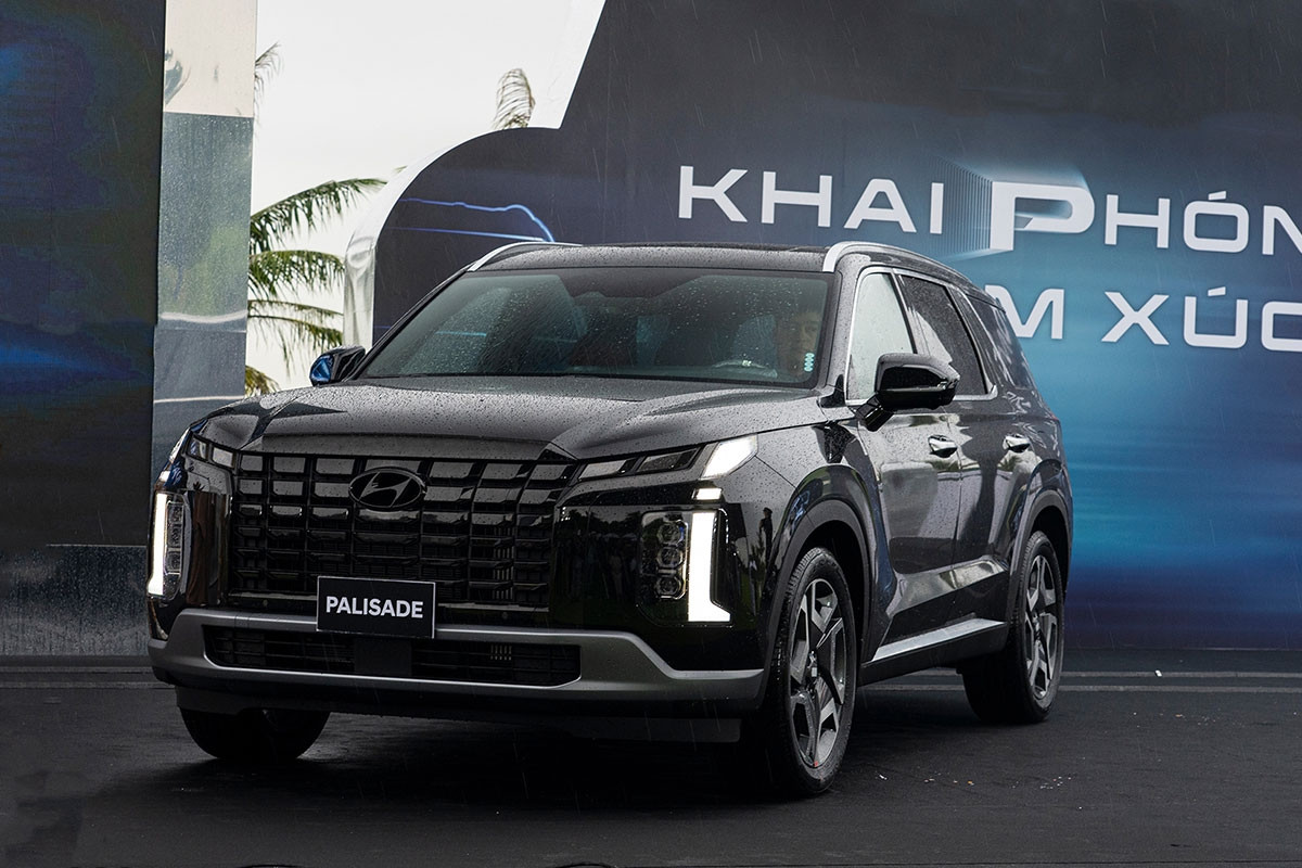 SUV mới Hyundai Palisade gây bất ngờ về giá tại Việt Nam