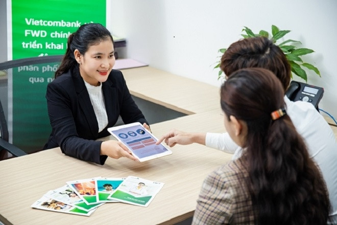 Vay ngân hàng này trả nợ ngân hàng khác 'tắc' vì nhà băng... kéo khách ở lại