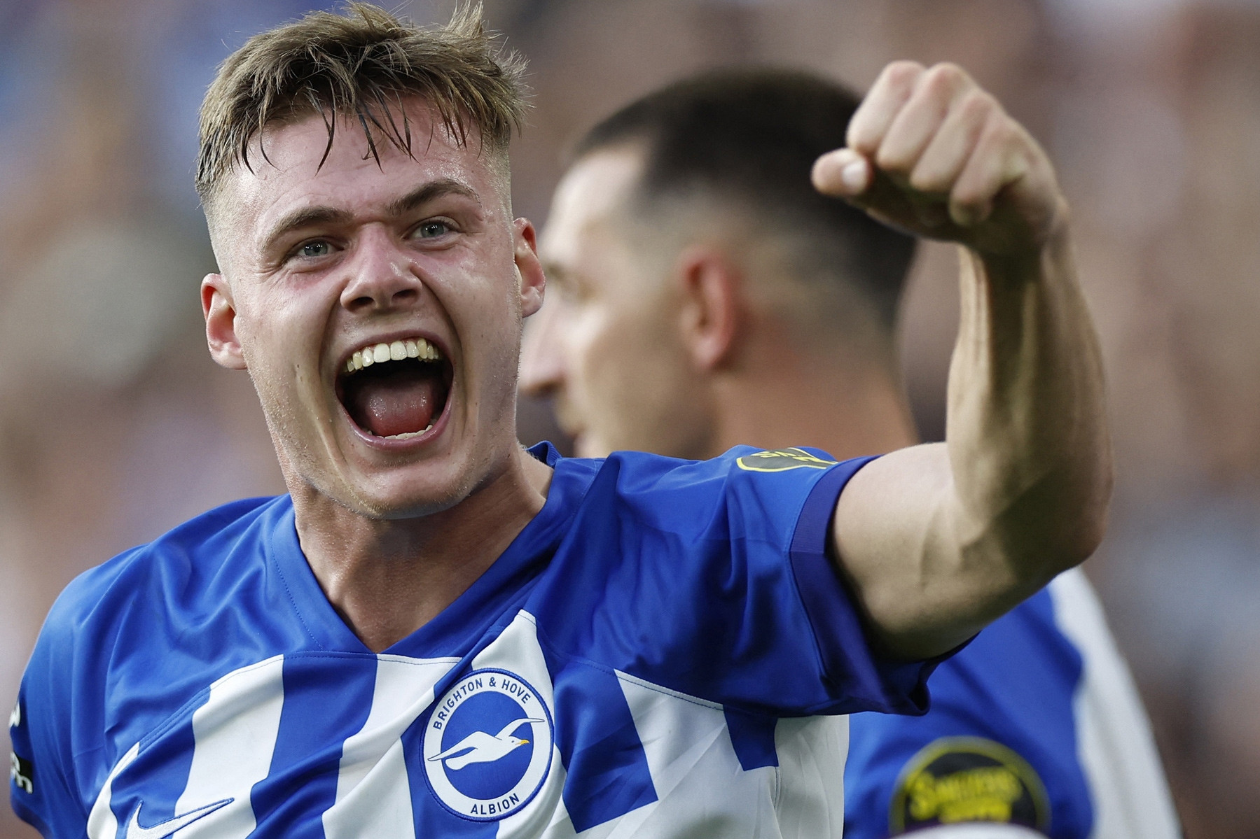 MU đấu Brighton: Evan Ferguson và tình yêu 'Quỷ đỏ'