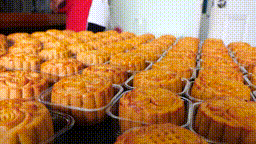 Hành trình trao đi gần 16 ngàn chiếc bánh trung thu handmade cho trẻ em khó khăn