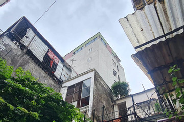 Tòa nhà ở Đống Đa của chủ chung cư mini cháy tại Khương Hạ cũng xây vượt tầng