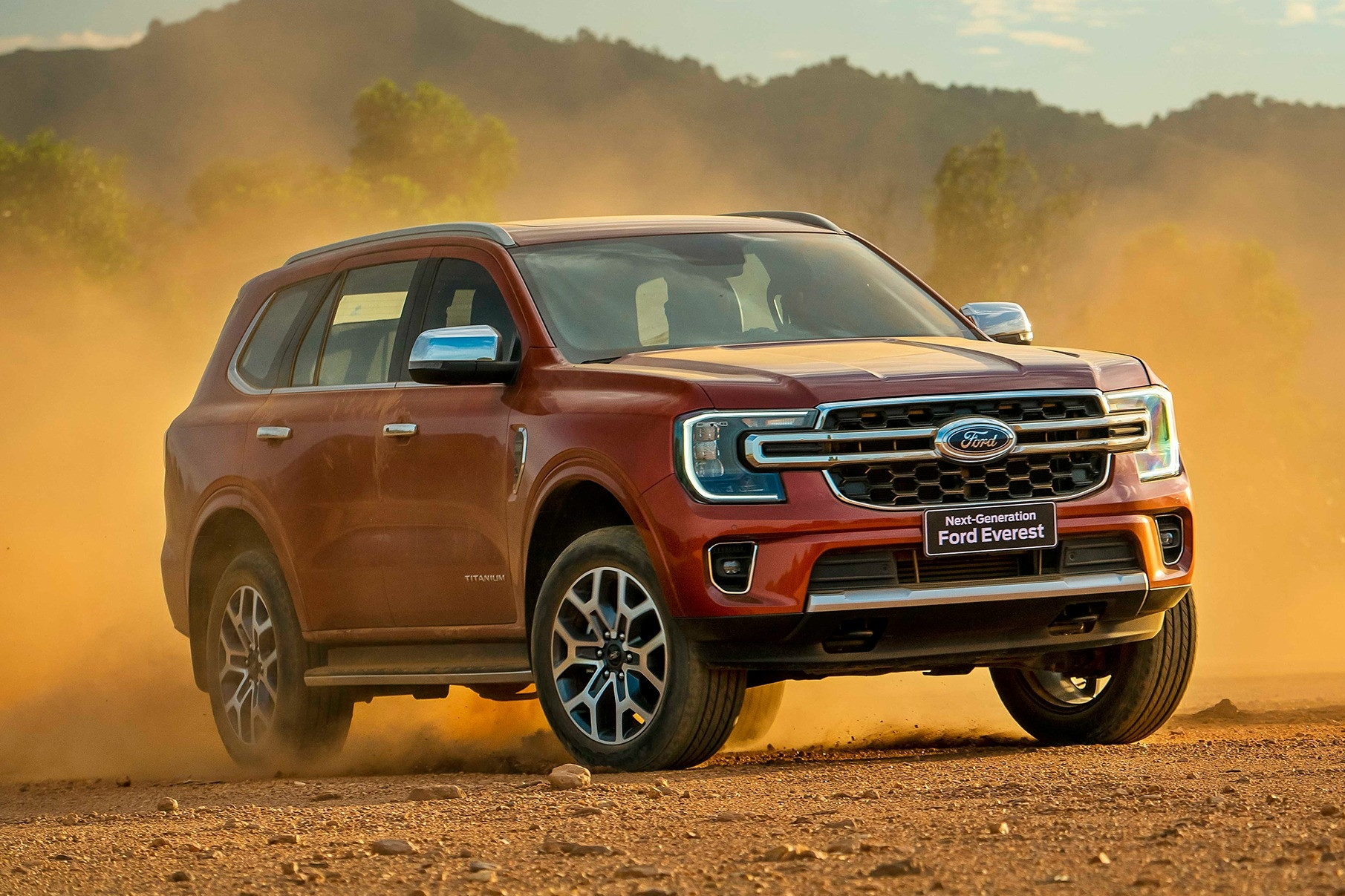 Top xe đa dụng tháng 8: Ford Everest, KIA Seltos lọt top 5 thay chân xe VinFast