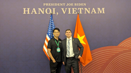 Young engineer serves US presidential delegations during visits to Vietnam