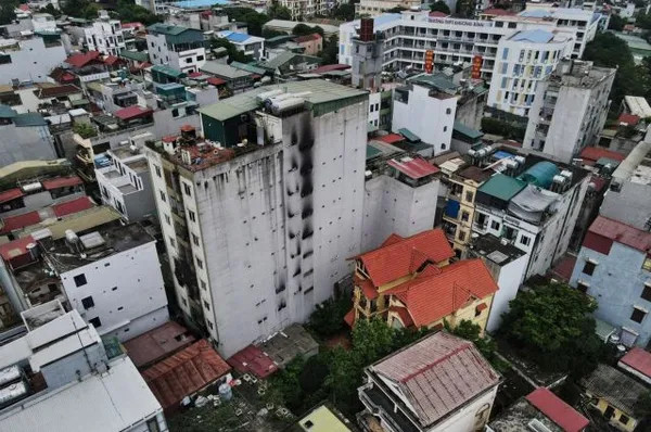 Hanoi enhances fire prevention, control efforts after mini apartment blaze