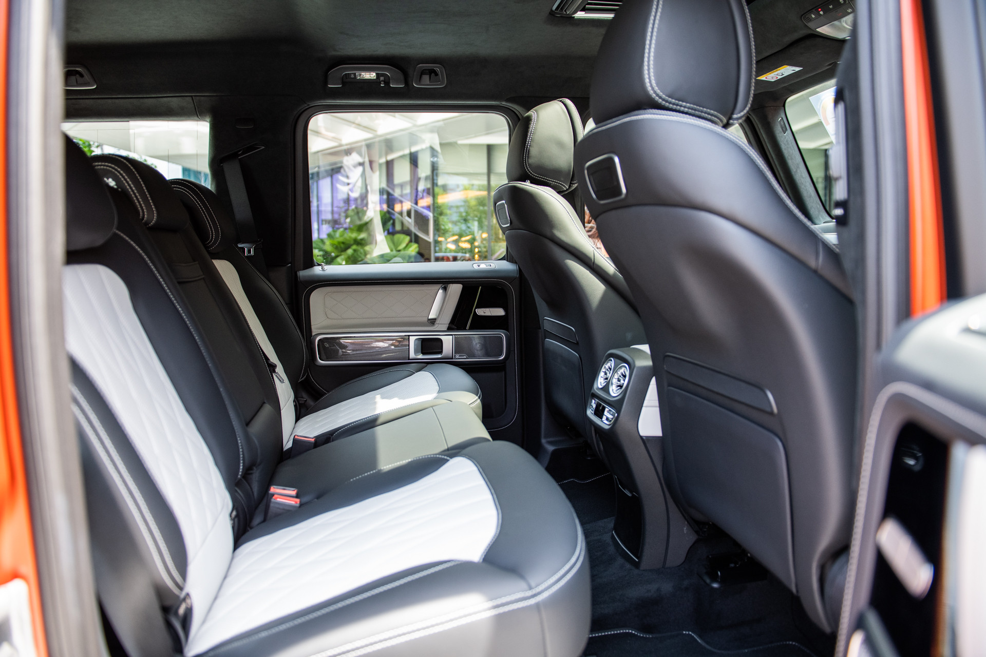 'Soi' Mercedes-Benz G63 Singapore Edition 2023 đặc biệt hơn 17 tỷ đồng