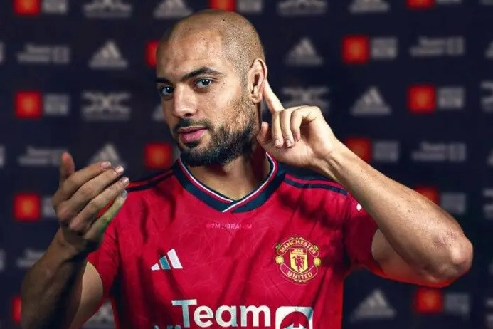 Amrabat được fan MU hết lời ca ngợi dù chưa đá phút nào