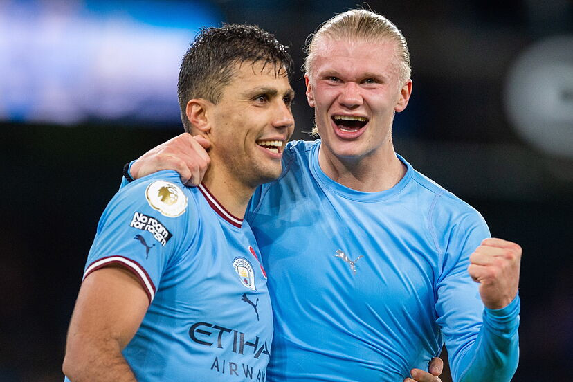 Rodri trách khéo Haaland sau cú ăn ba của Man City