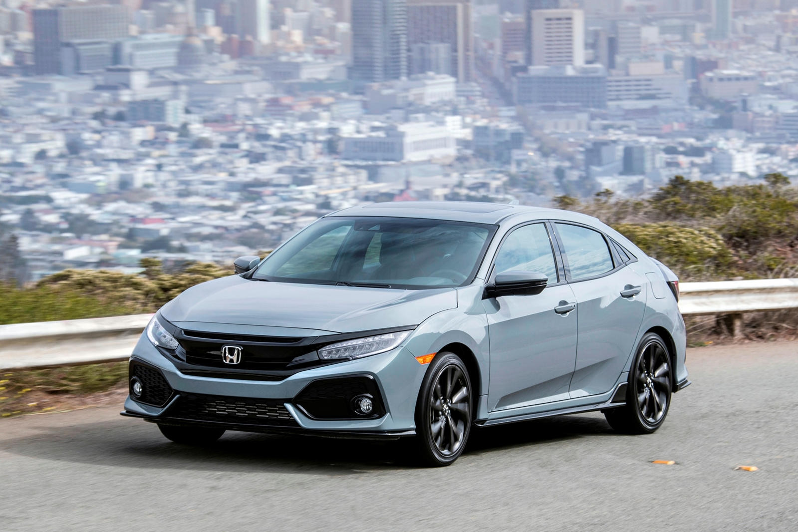 Trộm Honda Civic, cậu bé 13 tuổi bị cảnh sát truy đuổi ở tốc độ cao