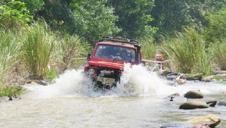 300 racers to compete in 4x4 off-road event in quang binh picture 1