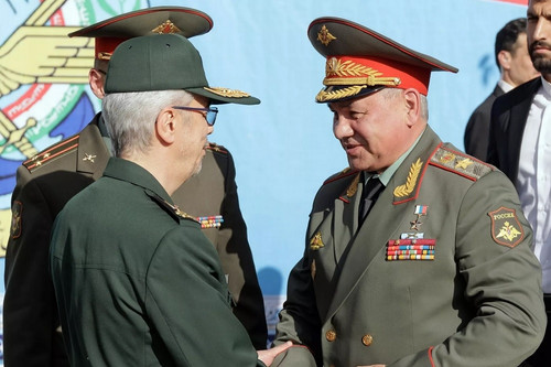 Bộ trưởng Quốc phòng Nga đến Iran, bàn tăng cường quan hệ quân sự