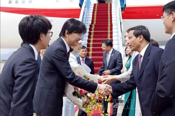 Japanese Crown Prince, Crown Princess begin six-day Vietnam visit