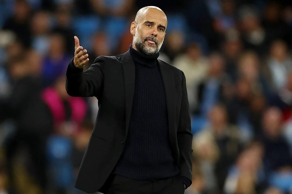 Pep Guardiola nói Man City 'gặp rắc rối lớn'