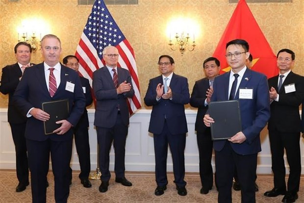 PM calls on US semiconductor firms to invest more in Vietnam hinh anh 2