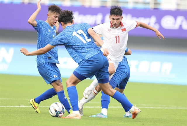 Vietnam opens Asian Cup with victory