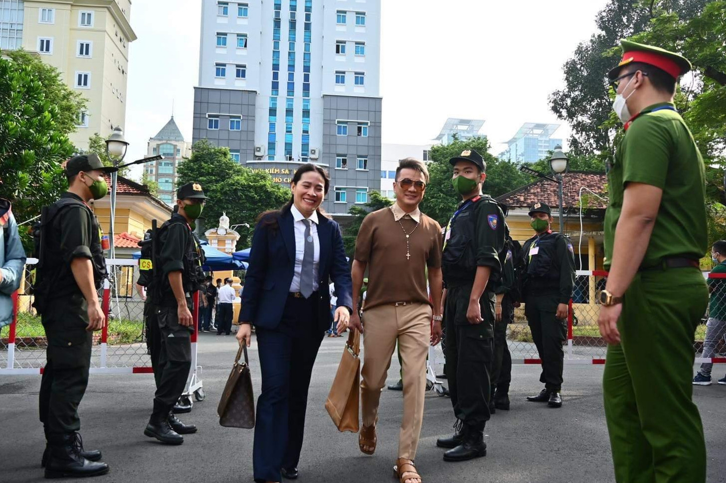 An ninh siết chặt tại phiên xử bà Nguyễn Phương Hằng và đồng phạm