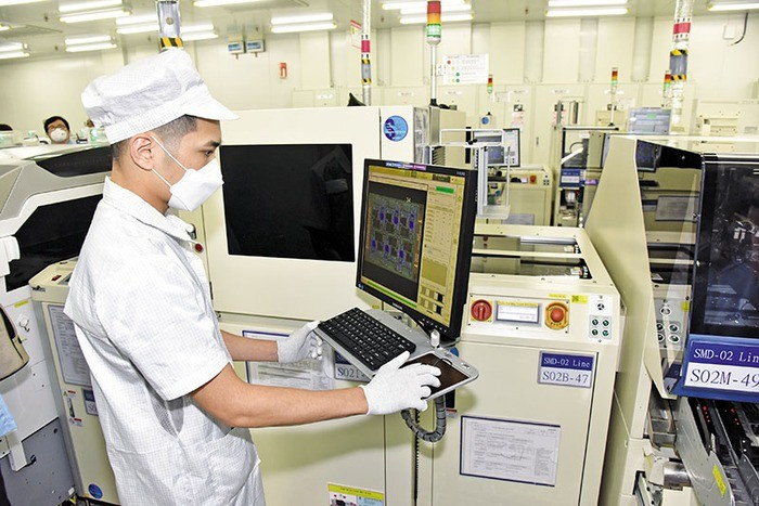 Semiconductor chip manufacturing – a race for billion-dollar industry in Vietnam