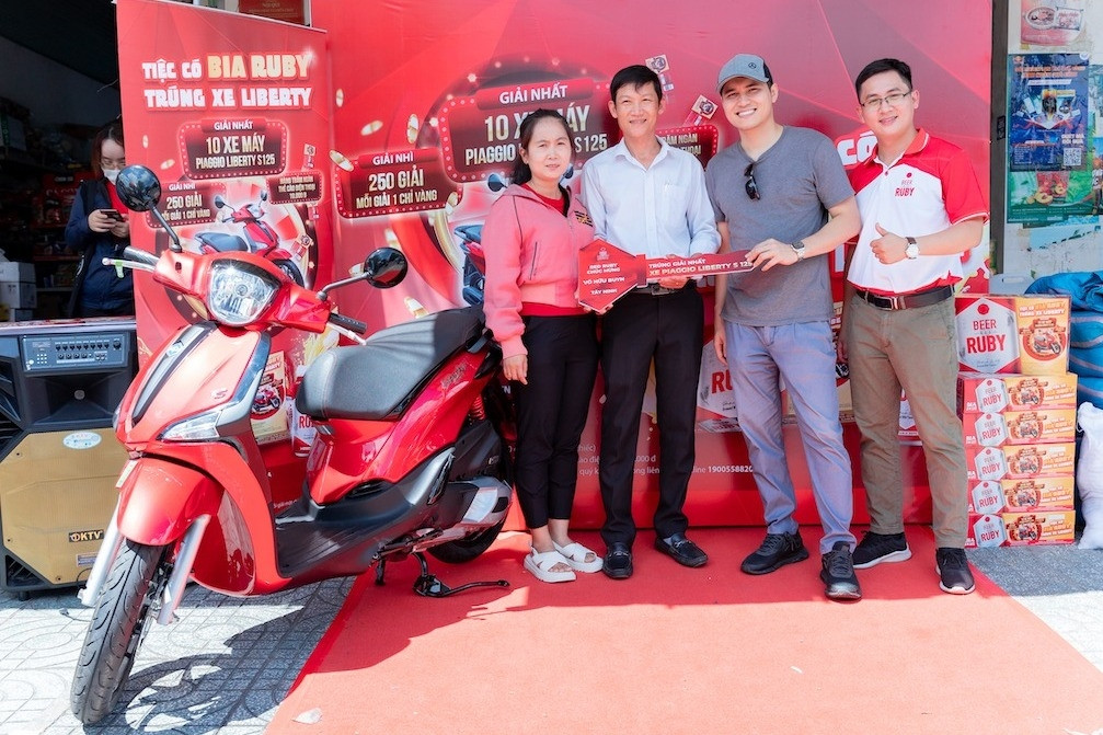 Cơ hội trúng xe, nhận vàng khi mua bia Red Ruby