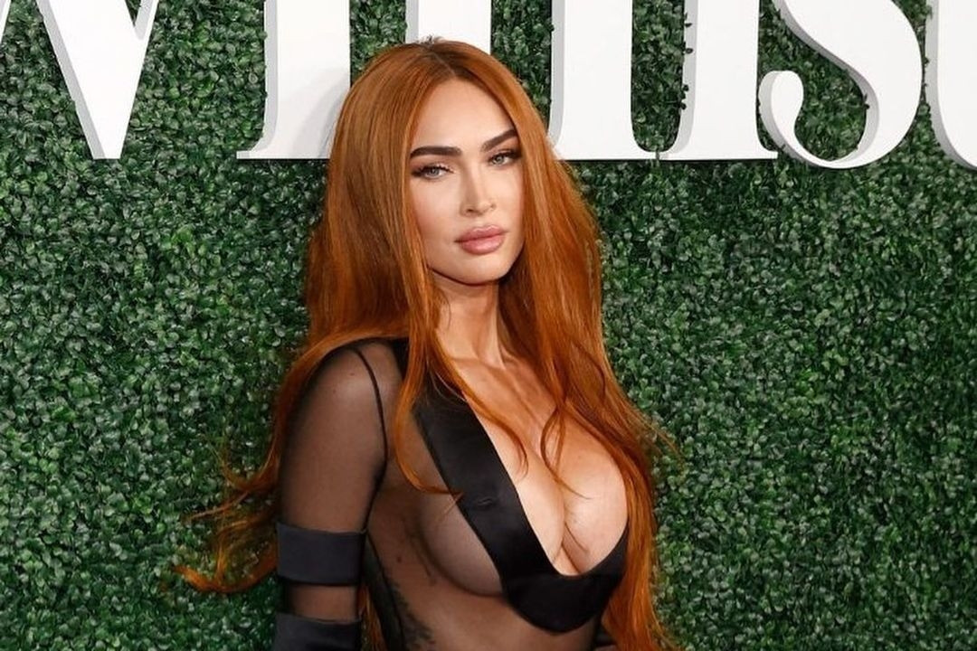 Đường cong thiêu đốt của Megan Fox trong 'Biệt đội đánh thuê 4'