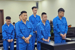 Nhóm 'ma cô' mua đi bán lại thiếu nữ ở Hà Nội làm tiếp viên karaoke