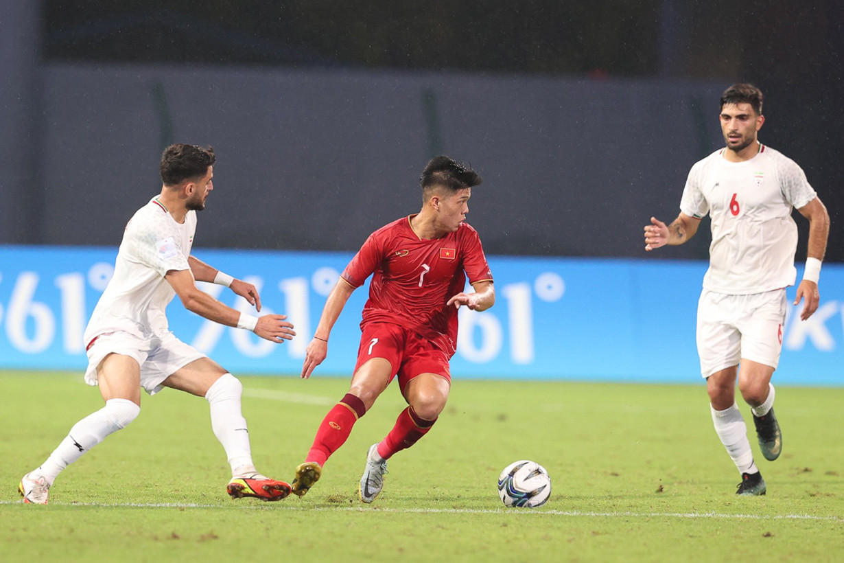 Olympic Việt Nam ở Asiad 19 và tầm nhìn Hoàng Anh Tuấn